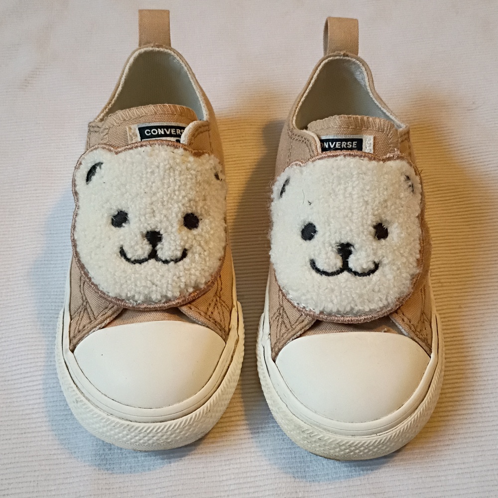 Converse Kids Tan Bear Shoes - Picture 2 of 9